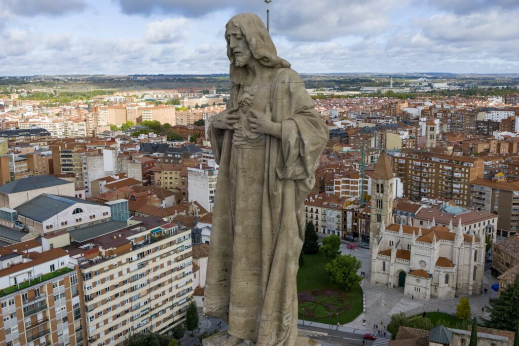 aerial photograph of Sacred Heart of Jesus at Valladolid Cathedral,